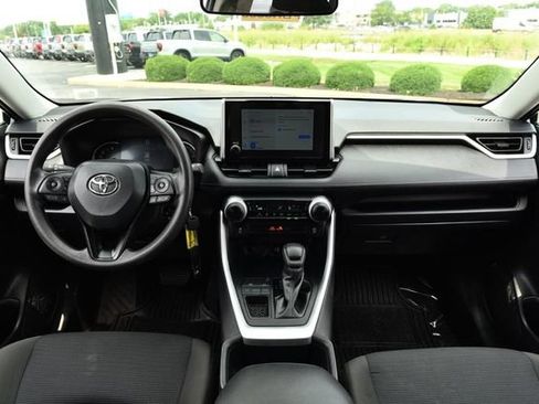 Used 2025 Toyota RAV4 LE FWD image 7