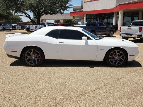 Used 2015 Dodge Challenger R/T Plus RWD image 5