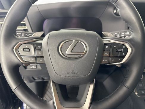 Used 2025 Lexus GX 550 w/ Accessory Package (2T) AWD/4WD image 17