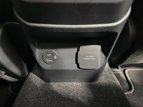 Used 2025 Ford Ranger XLT w/ Trailer Tow Package image 38