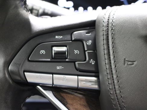 Used 2022 Cadillac Escalade ESV Sport Platinum AWD/4WD image 13