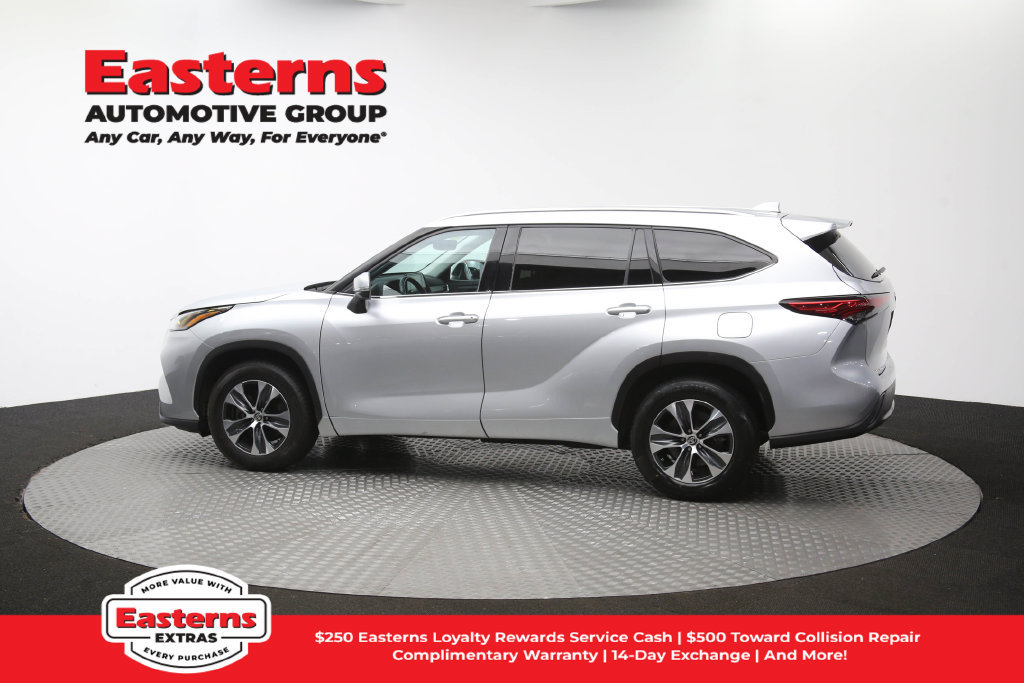 Used 2021 Toyota Highlander XLE FWD image 67