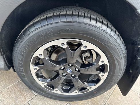 Used 2022 Subaru Crosstrek 2.0i Premium w/ Moonroof Package image 33