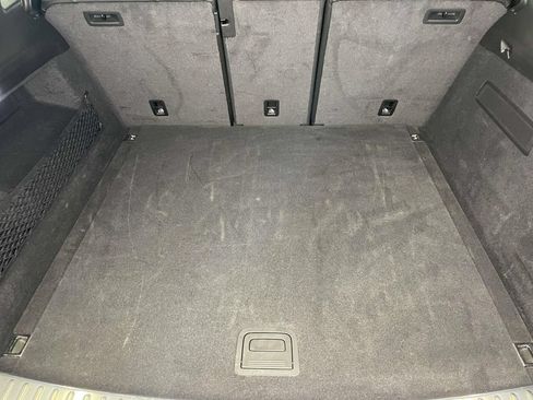 Certified 2025 Porsche Cayenne AWD/4WD image 20