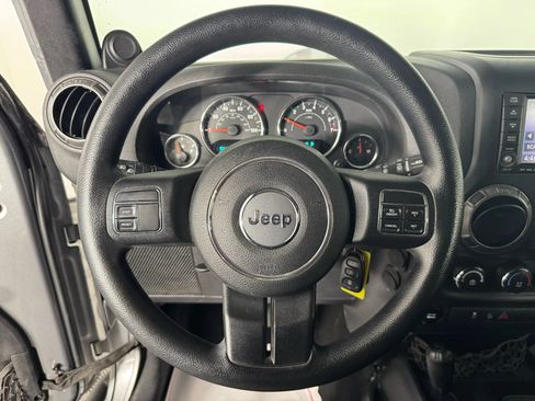 Used 2014 Jeep Wrangler Unlimited Sport AWD/4WD image 13