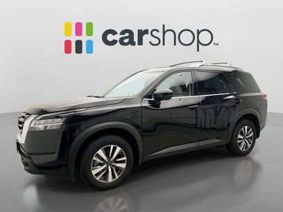 Used 2024 Nissan Pathfinder SL