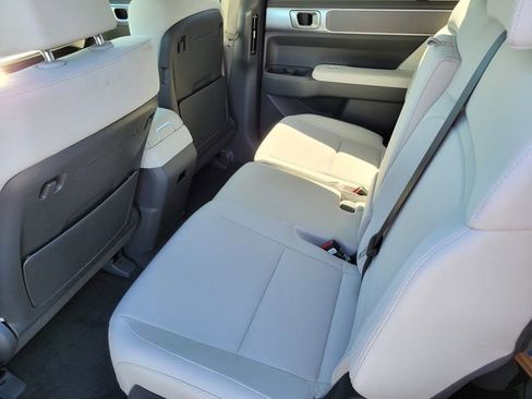 New 2026 Hyundai Santa Fe SE FWD image 16