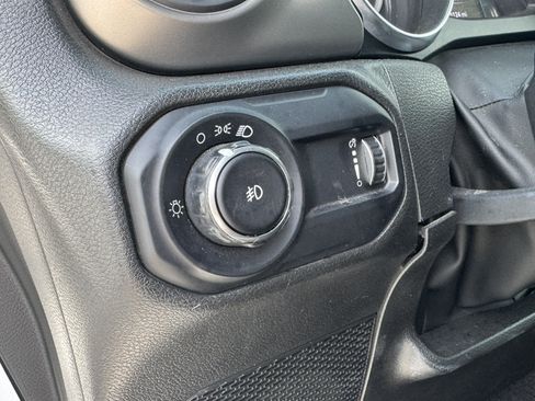 Used 2023 Jeep Wrangler Unlimited Sport AWD/4WD image 30