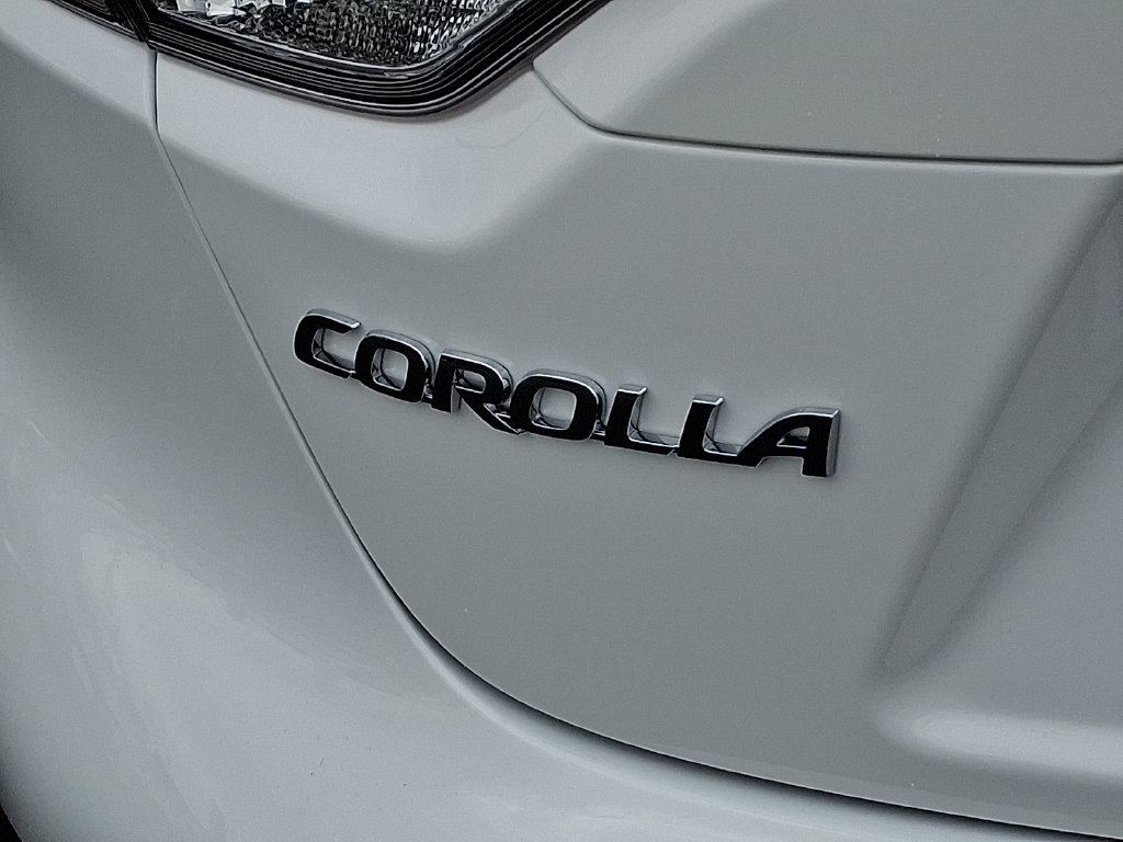 Used 2026 Toyota Corolla LE FWD image 30