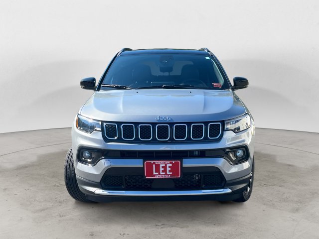 Used 2024 Jeep Compass Limited w/ Sun and Sound Group AWD/4WD image 8