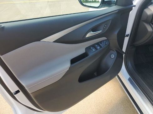 New 2025 Buick Envista Avenir image 29