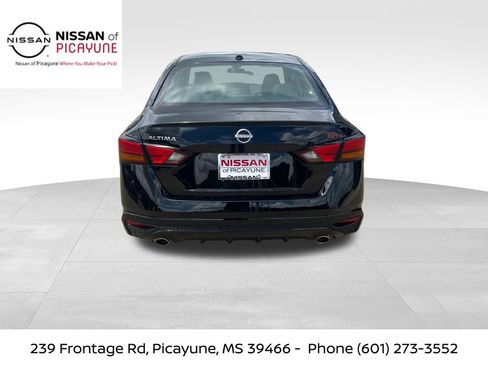 New 2026 Nissan Altima 2.5 SR FWD image 4