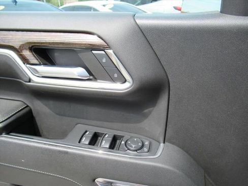 Used 2024 GMC Sierra 1500 Elevation AWD/4WD image 19