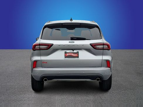 Used 2023 Ford Escape ST-Line Elite AWD/4WD image 5
