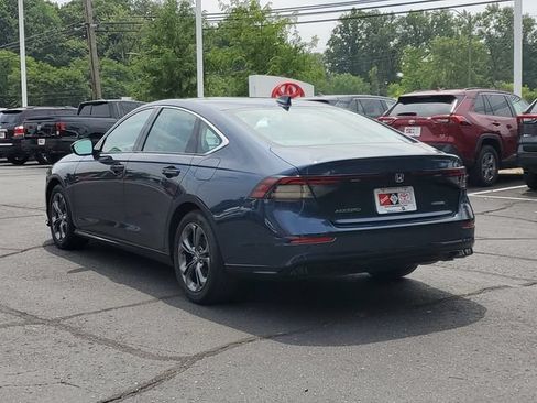 Used 2024 Honda Accord EX-L image 3