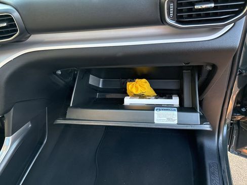 Used 2023 Ford Explorer XLT w/ Equipment Group 202A image 25