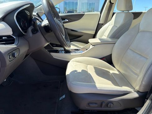 Used 2024 Chevrolet Malibu LT FWD image 21