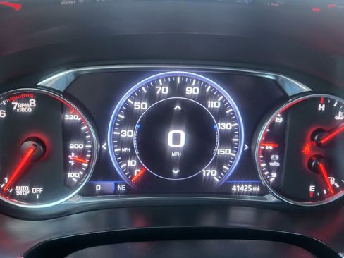 Used 2023 Chevrolet Traverse High Country image 32