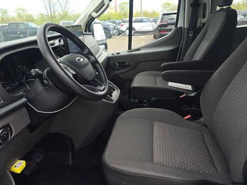 Used 2024 Ford Transit 350 XLT RWD image 4