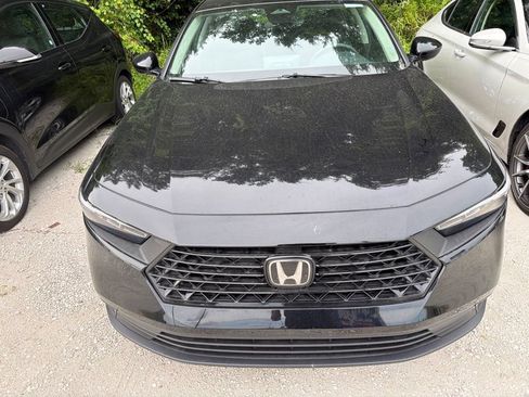 Used 2025 Honda Accord LX image 2