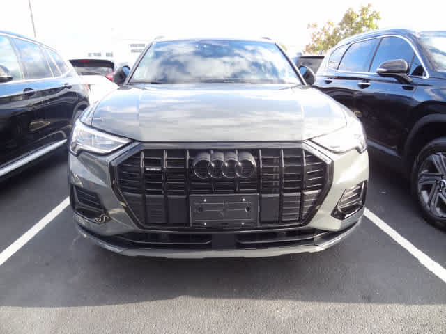Used 2023 Audi Q3 2.0T Premium AWD/4WD image 2