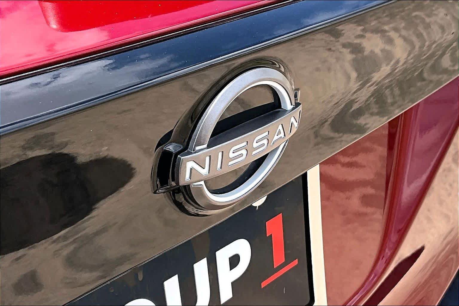 Certified 2025 Nissan Kicks SV FWD image 10