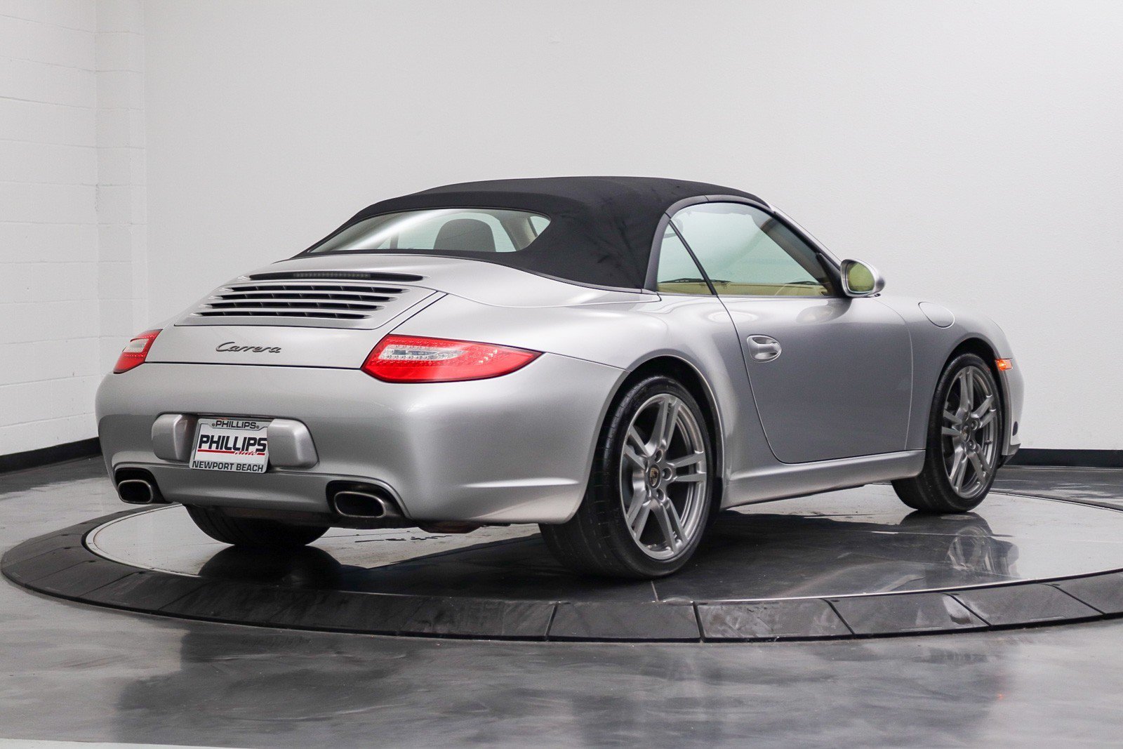 Used 2009 Porsche 911 Carrera RWD image 15