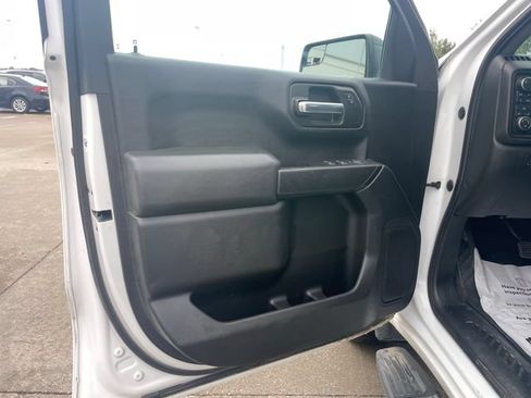 Used 2020 Chevrolet Silverado 1500 Custom w/ Custom Value Package AWD/4WD image 20