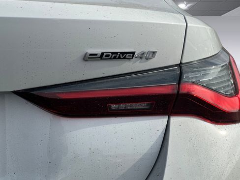 Used 2025 BMW i4 eDrive40 w/ Premium Package image 12