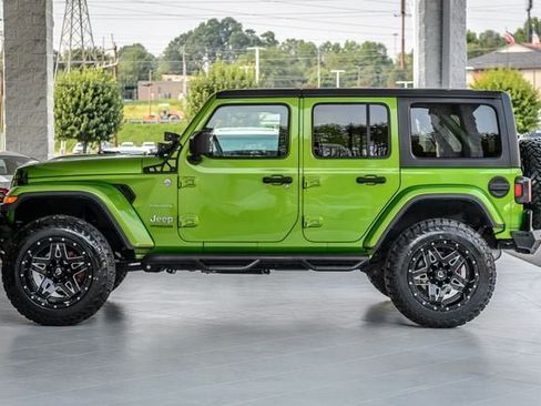Used 2019 Jeep Wrangler Unlimited Sahara AWD/4WD image 60