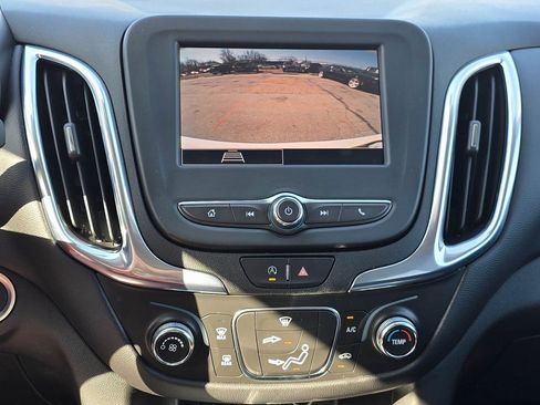 Used 2023 Chevrolet Equinox LT image 17