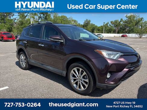 Used 2018 Toyota RAV4 Limited w/ Advanced Technology Package FWD image 4