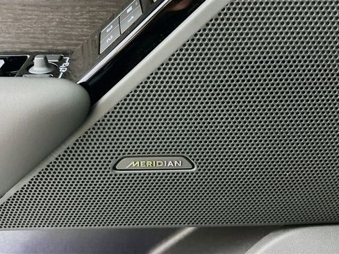 New 2026 Land Rover Range Rover Velar Dynamic SE image 20