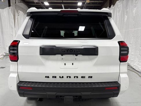 Used 2025 Toyota 4Runner TRD Off-Road Premium w/ Tow Technology Package AWD/4WD image 6