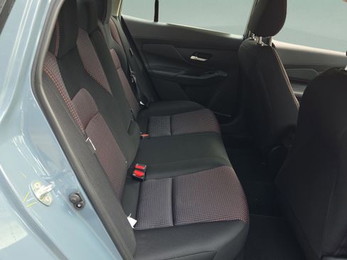 New 2026 Nissan Sentra SR w/ Floor Mat Package FWD image 15