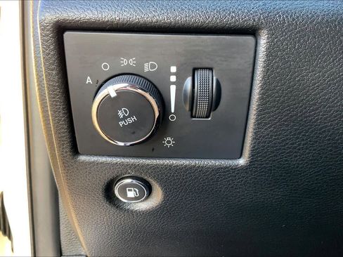 Used 2022 Jeep Grand Cherokee Limited RWD image 47