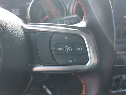 Used 2020 Jeep Gladiator Mojave image 18