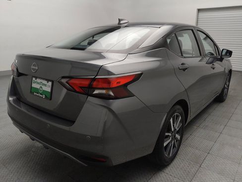 Used 2025 Nissan Versa SV FWD image 9