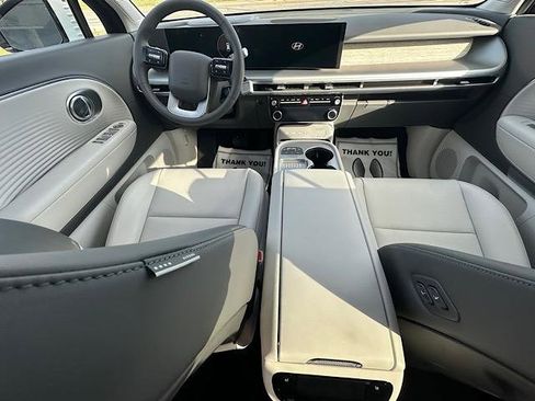 New 2026 Hyundai Ioniq 9 SEL image 9
