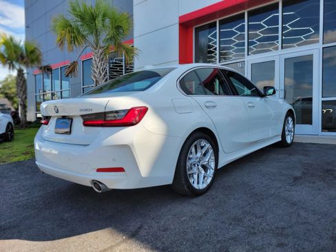 Used 2025 BMW 330i Sedan RWD image 2