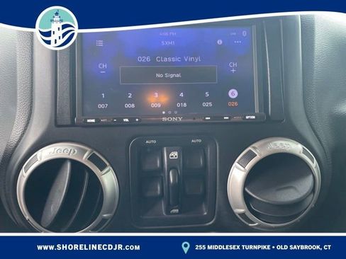 Used 2017 Jeep Wrangler Unlimited Sahara w/ Connectivity Group AWD/4WD image 1