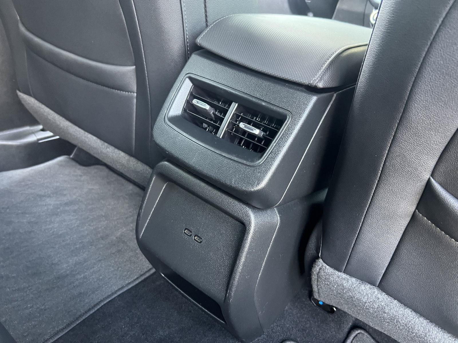 Used 2024 Chevrolet Equinox EV LT FWD image 15