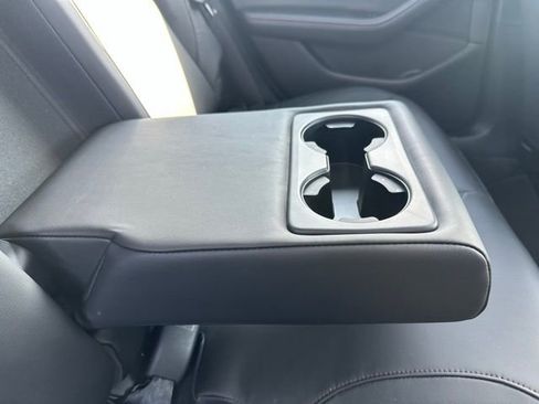 Used 2025 MAZDA MAZDA3 s image 32