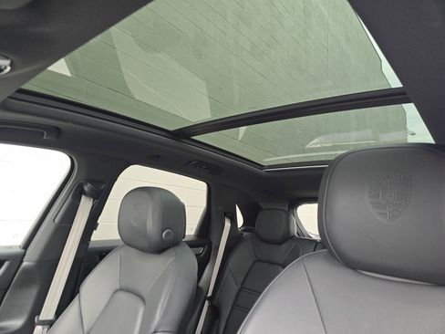 Certified 2023 Porsche Cayenne S Platinum AWD/4WD image 13