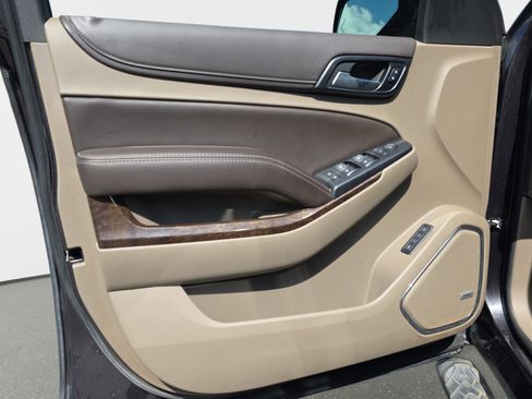 Used 2017 Chevrolet Tahoe LT image 28