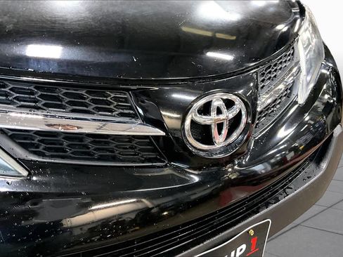 Used 2015 Toyota RAV4 Limited AWD/4WD image 29