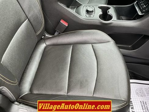 Used 2020 GMC Terrain SLT w/ Preferred Package AWD/4WD image 36