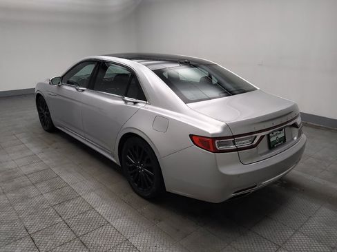 Used 2017 Lincoln Continental Select w/ Climate Package AWD/4WD image 3