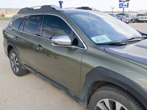 Used 2024 Subaru Outback Touring XT image 10