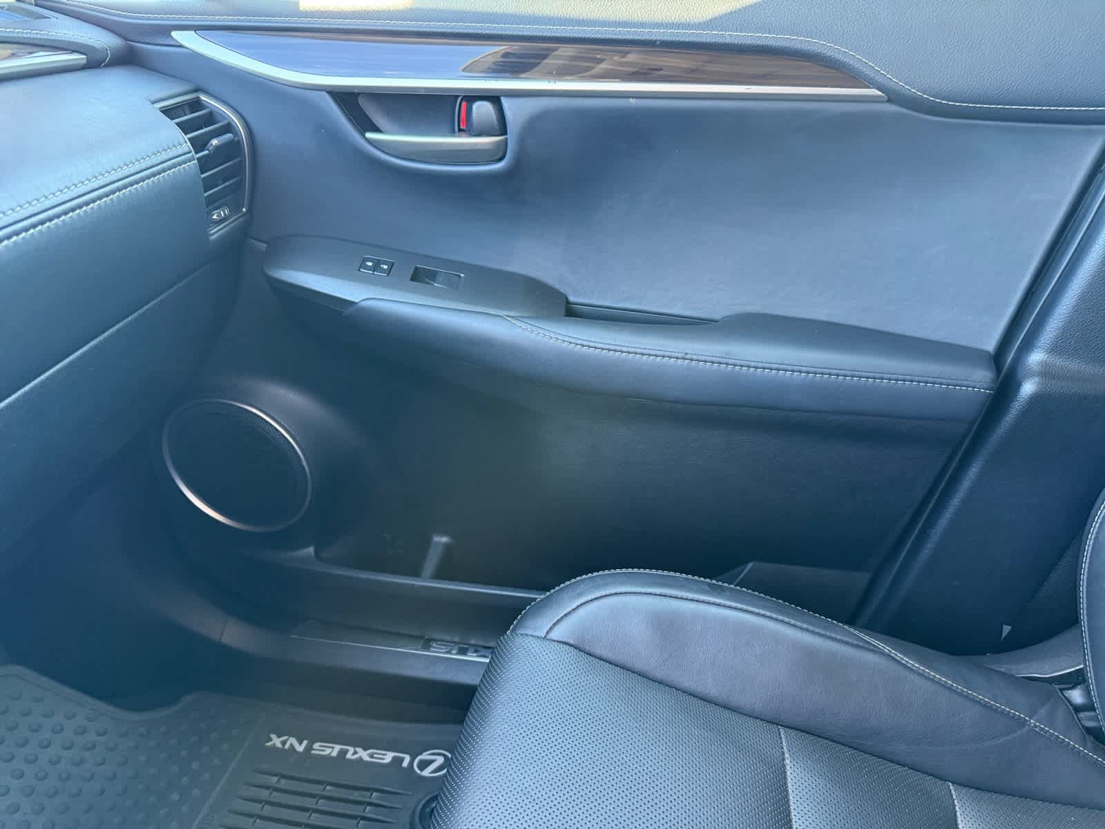 Used 2016 Lexus NX 200t FWD w/ Luxury Package image 25
